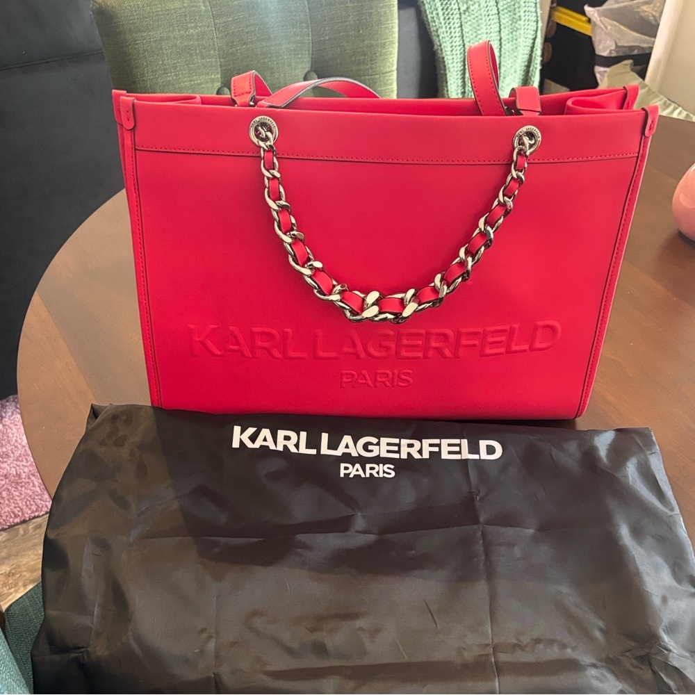 Excellent Condition!!! Hot spring and Summer bag!!